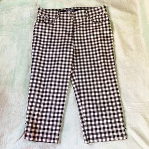 Verve Blues Pants & Jumpsuits - Verve Blues White and Black Gingham Capris Verve Blues Pants & Jumpsuits - Verve Blues White and Black Gingham Capris